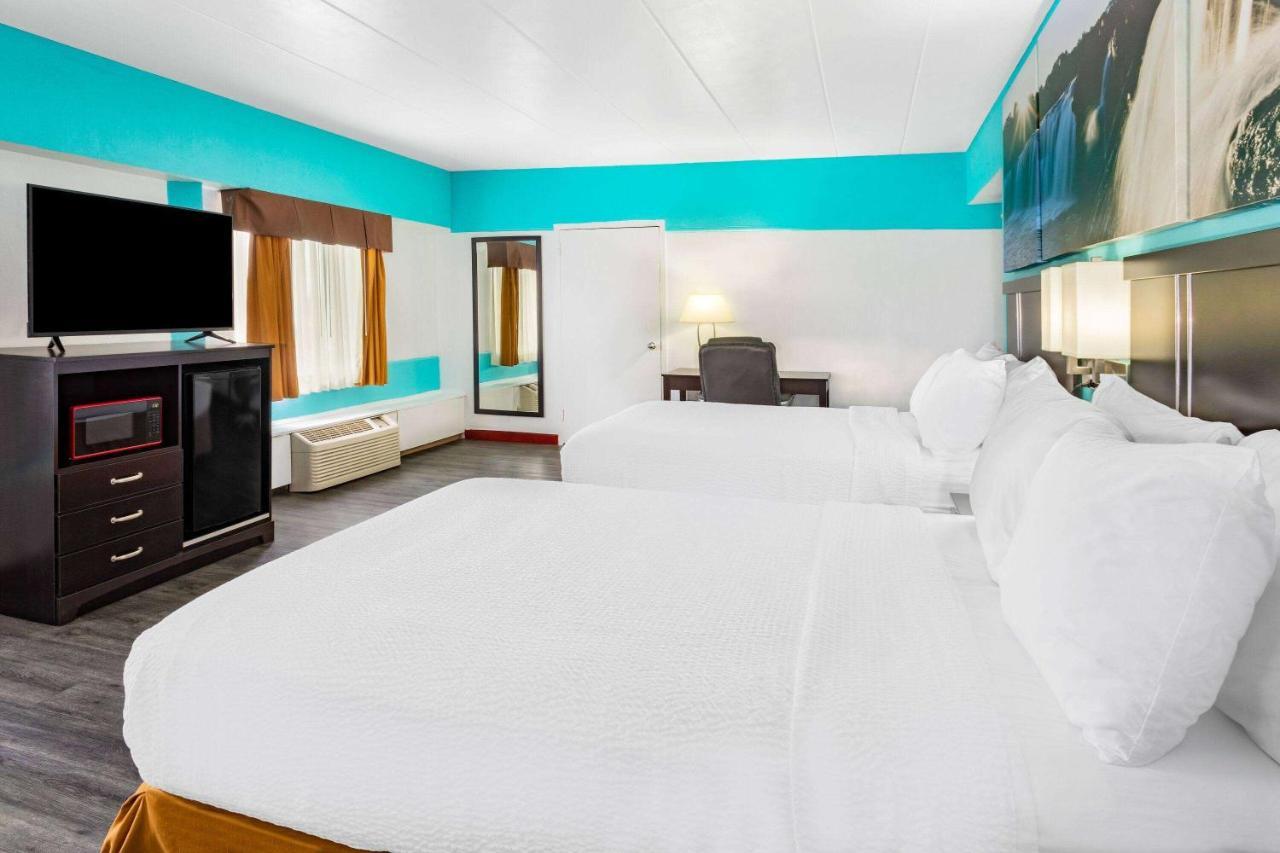 Days Inn By Wyndham Livonia Canton Detroit Kültér fotó