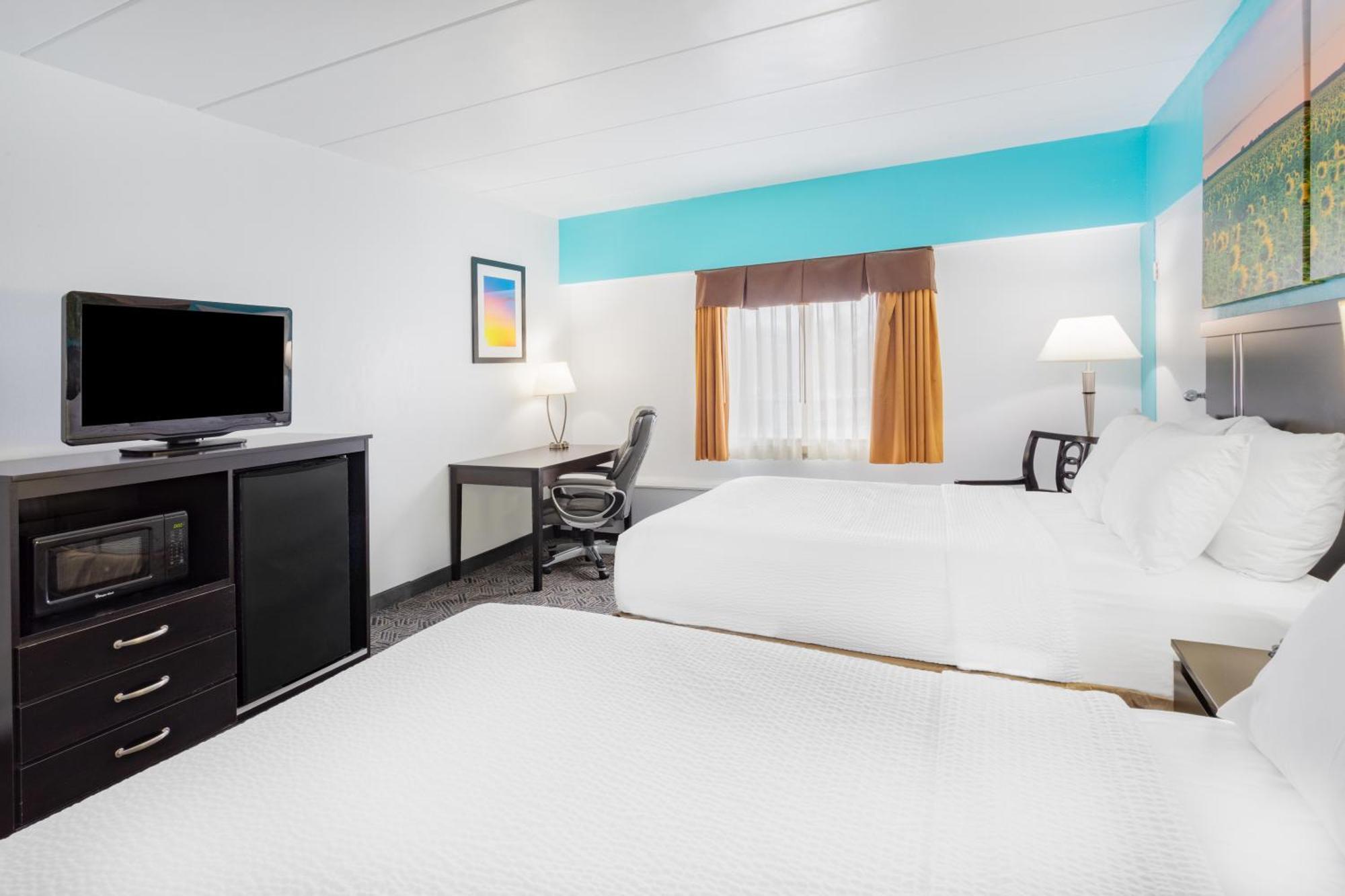 Days Inn By Wyndham Livonia Canton Detroit Szoba fotó